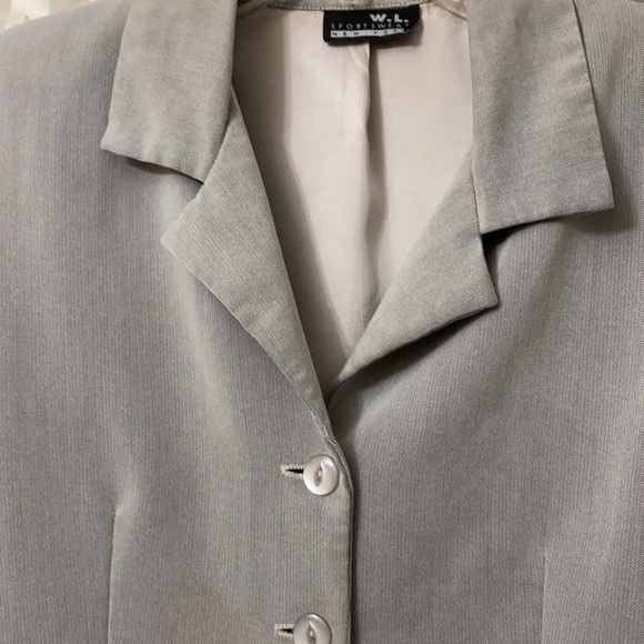 Short Grey Jacket - Picture 3 of 5